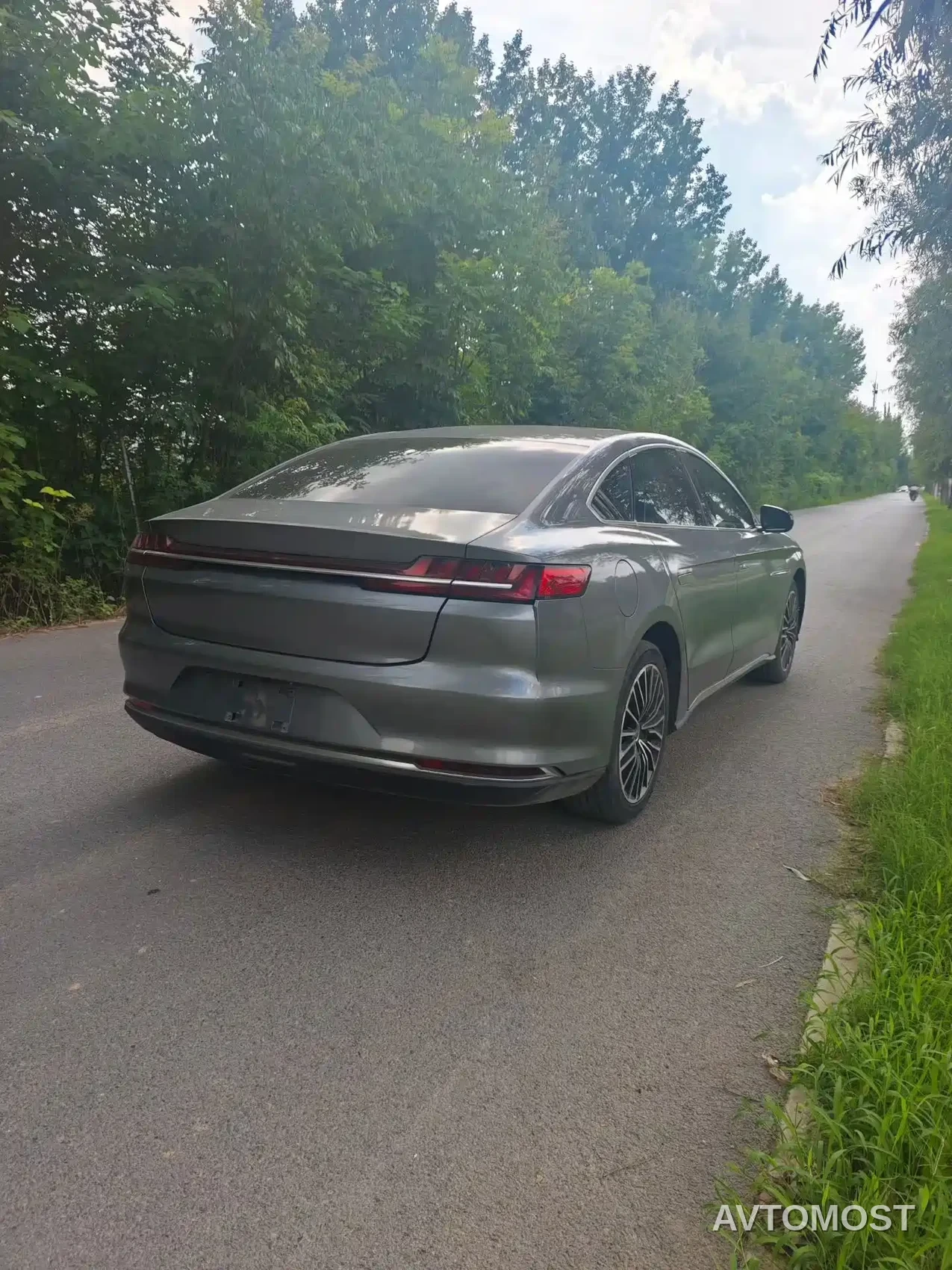 BYD Han 2020 DM AWD Performance Luxury Edition — фото 9