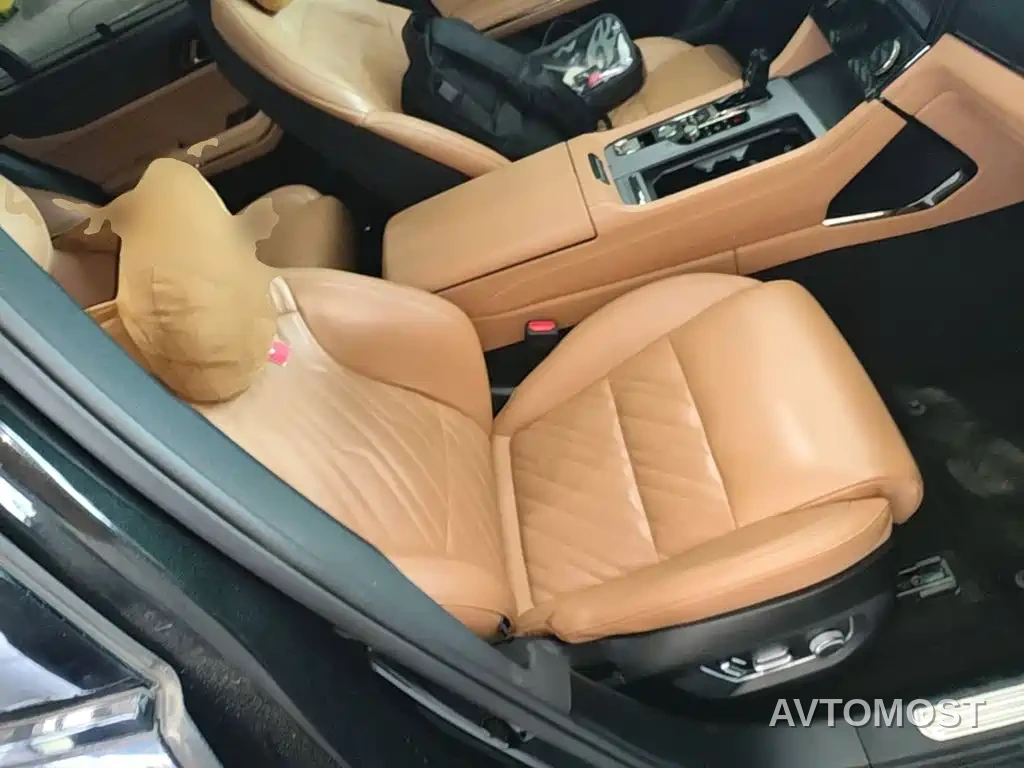 Lynk & Co 09 2021 2.0T Halo 6-Seater — фото 25