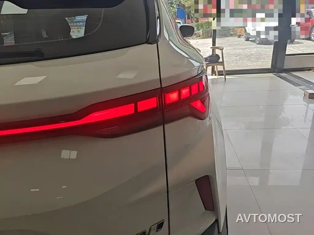 Geely Binyue 2022 Binyue COOL 1.5TD DCT Hot Power Edition — фото 8