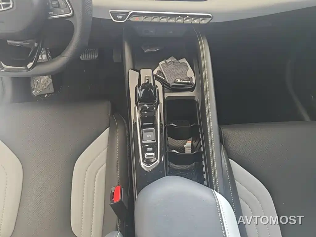 Geely Binyue 2022 Binyue COOL 1.5TD DCT Hot Power Edition — фото 11
