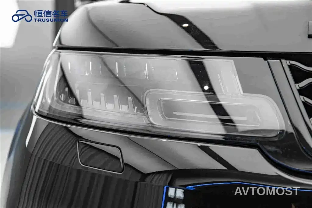Land Rover Range Rover Sport 2021 3.0 L6 Gloss Black Edition — фото 6
