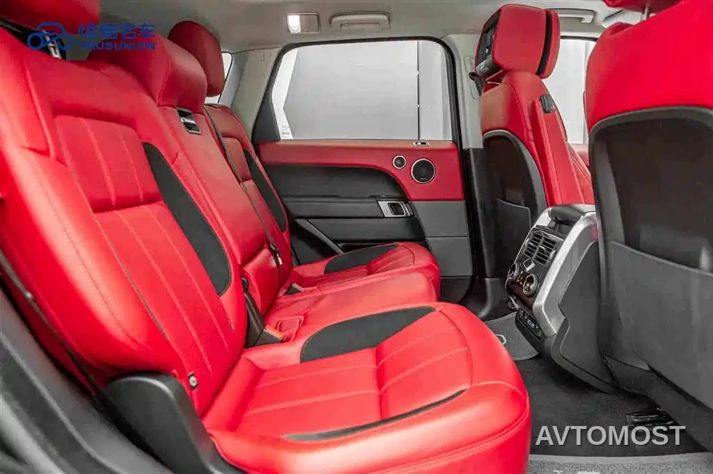 Land Rover Range Rover Sport 2021 3.0 L6 Gloss Black Edition — фото 10