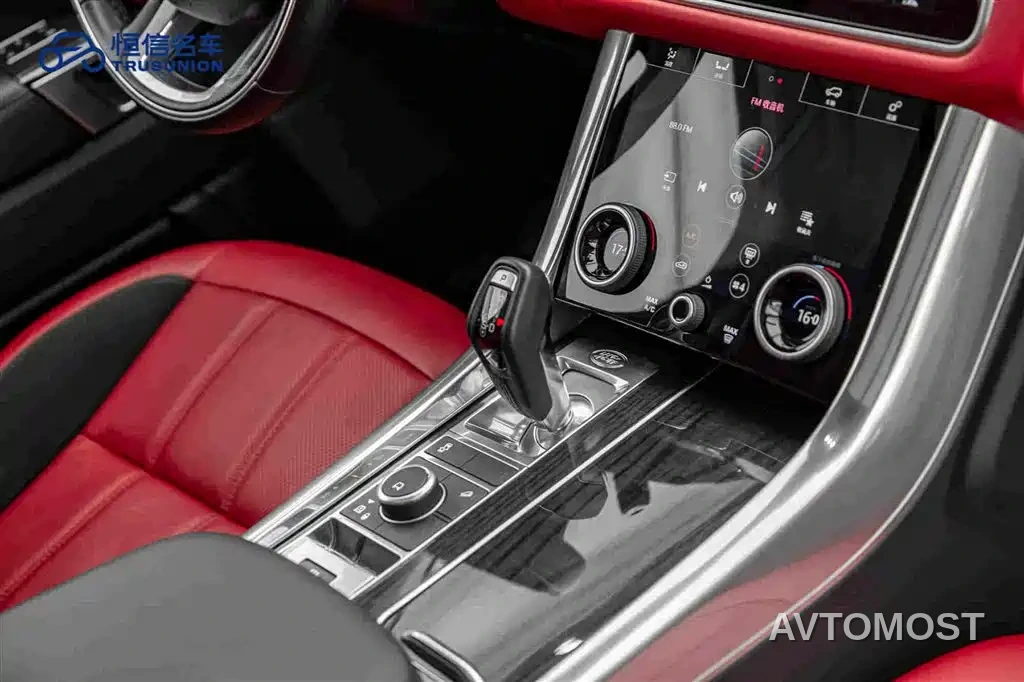 Land Rover Range Rover Sport 2021 3.0 L6 Gloss Black Edition — фото 13