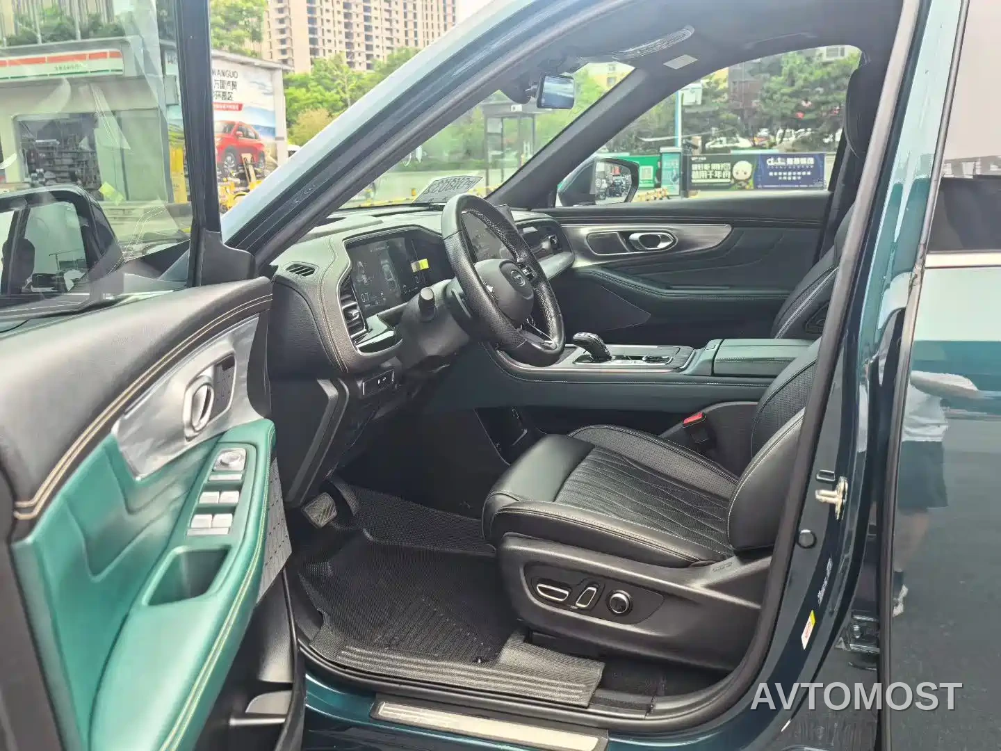 GAC Trumpchi GS8 2022 Dual Engine Series 2.0TM 2WD Premium Edition (7-Seater) — фото 3