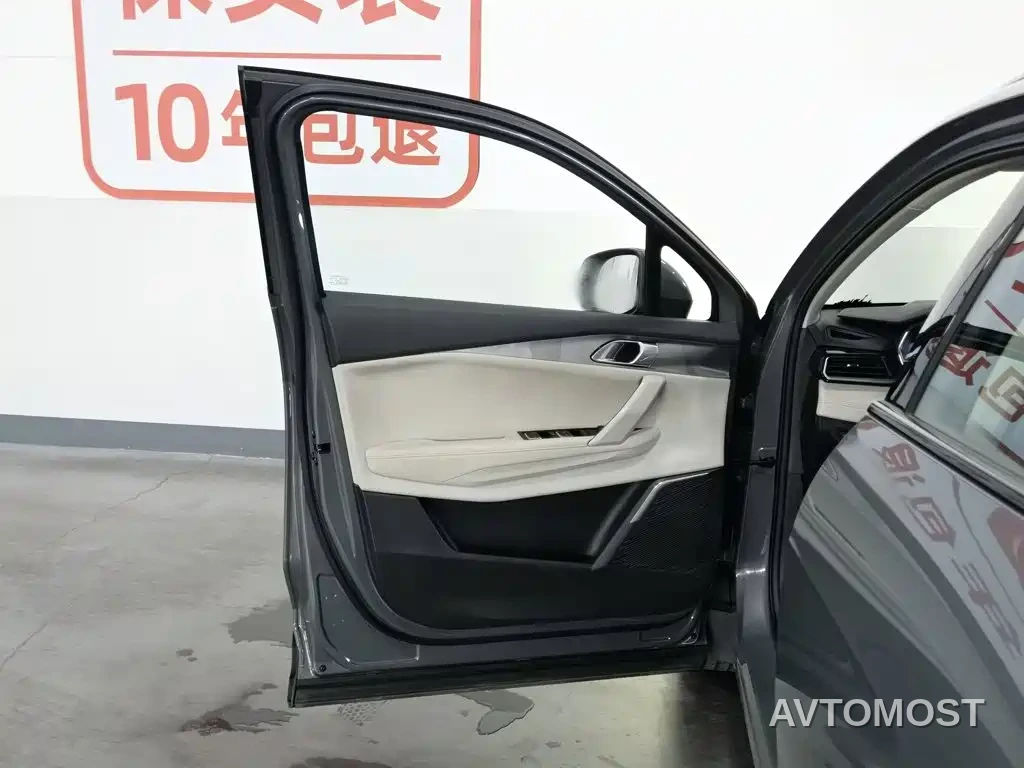 Lynk & Co 06 EM-P 2022 PHEV 84KM Range Pro — фото 7