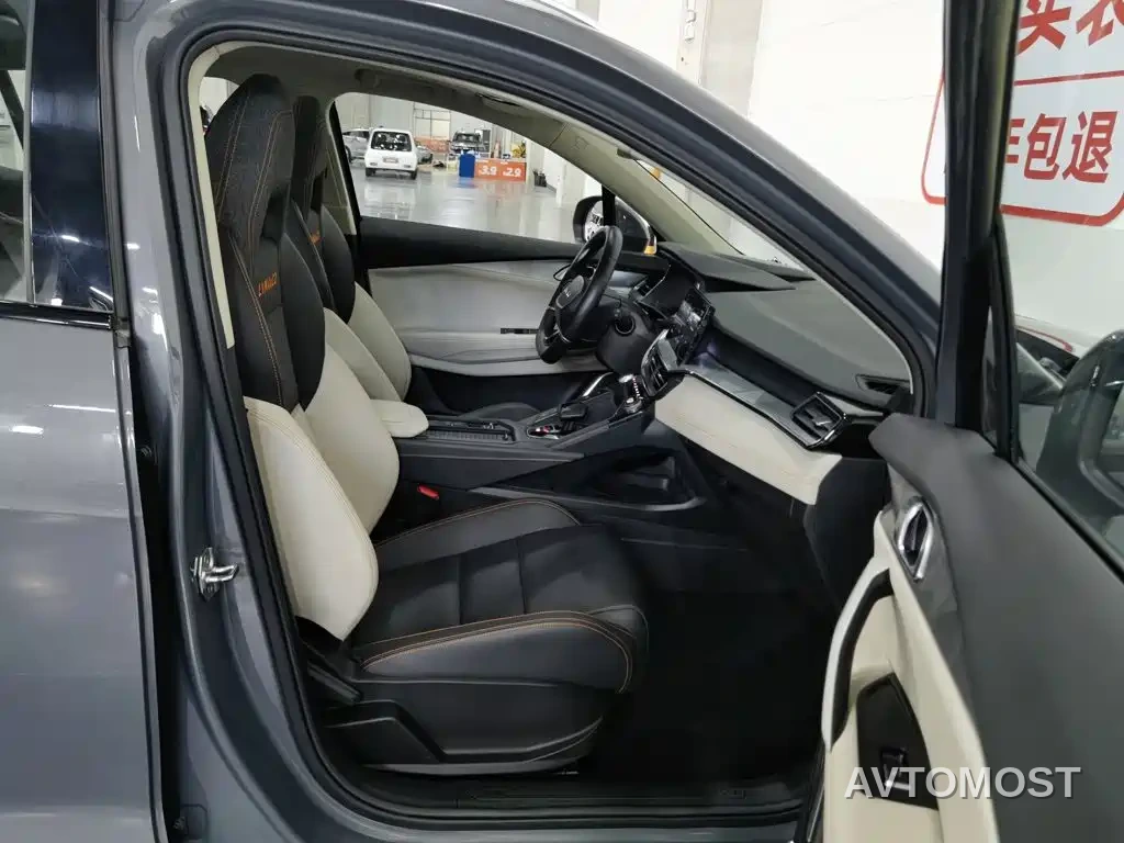 Lynk & Co 06 EM-P 2022 PHEV 84KM Range Pro — фото 22
