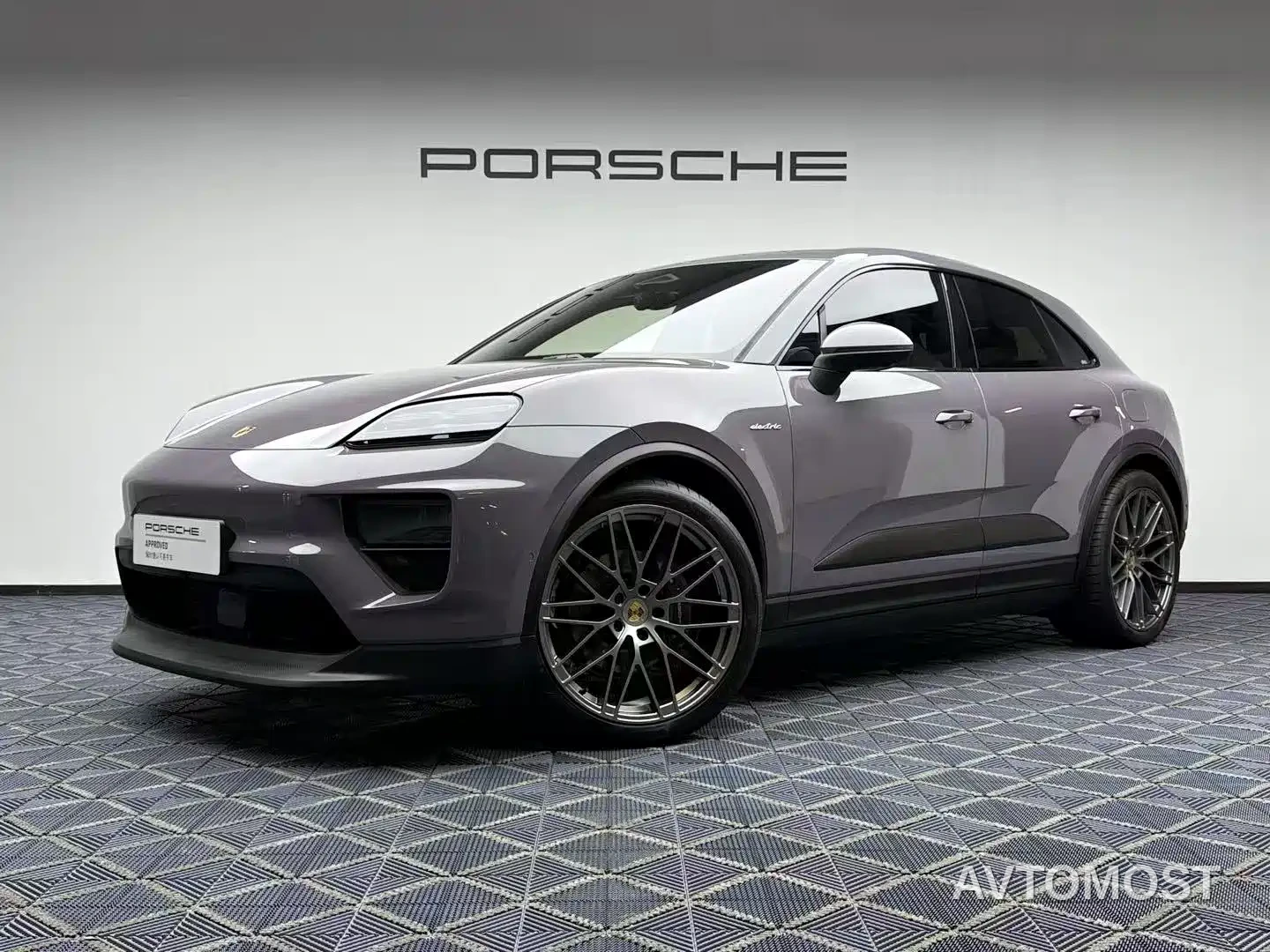 Porsche Macan EV 2024 Macan Long Range — фото 1