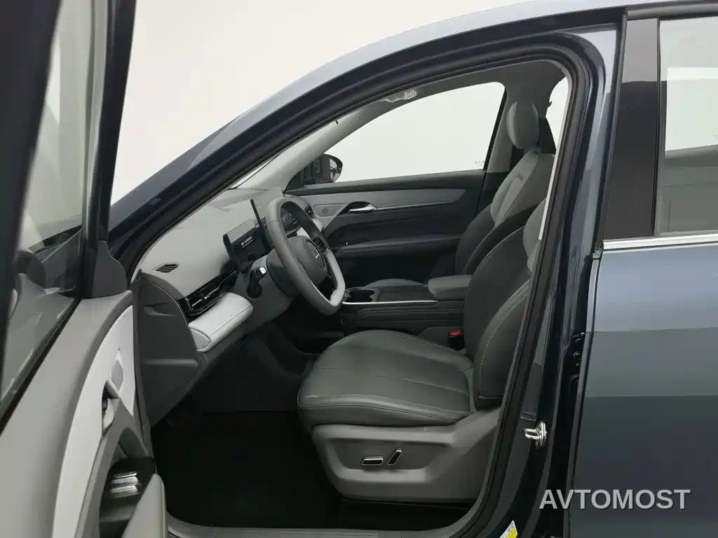 Besturn Yueyi 03 2025 Model 445km Joy Edition — фото 8