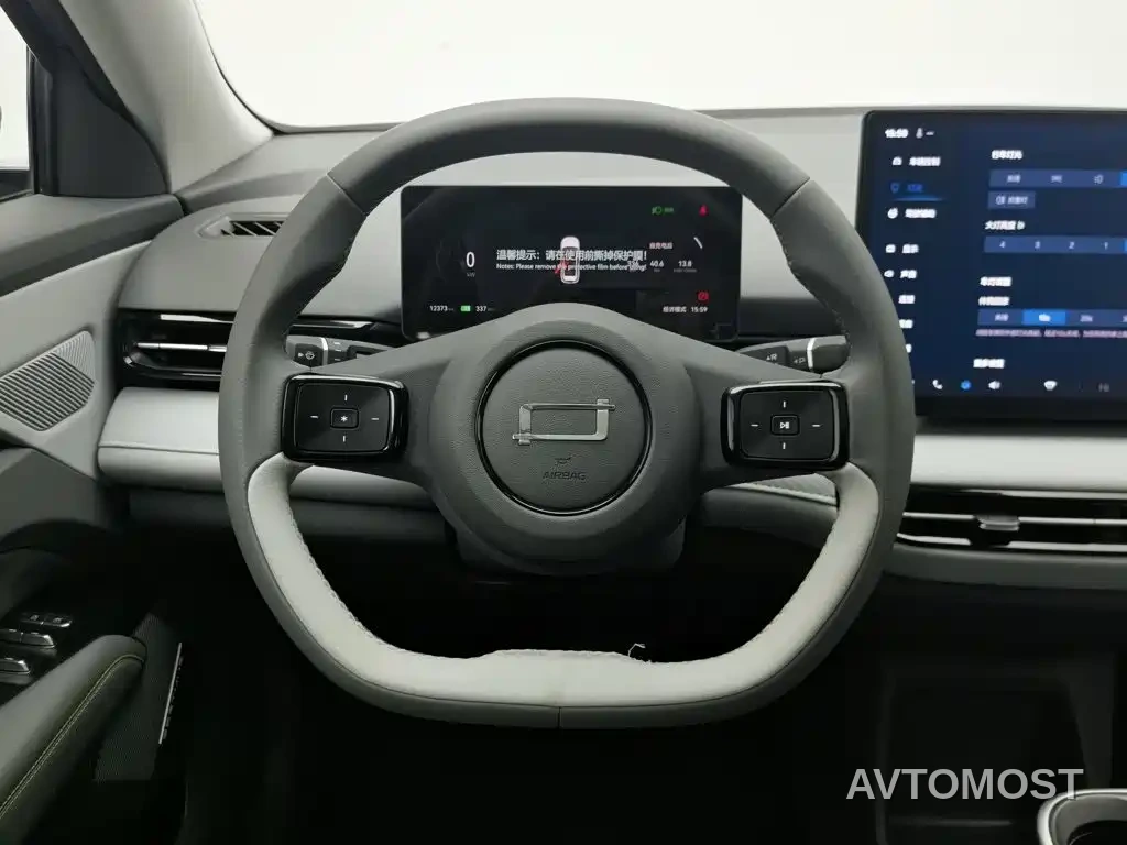 Besturn Yueyi 03 2025 Model 445km Joy Edition — фото 9