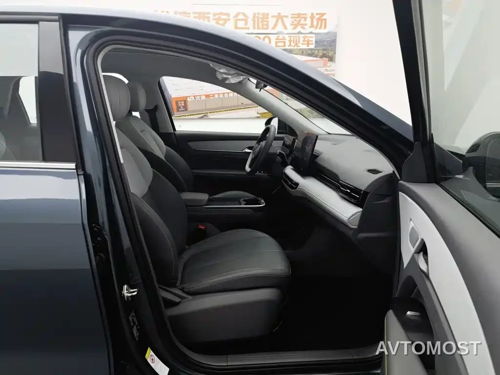Besturn Yueyi 03 2025 Model 445km Joy Edition — фото 21