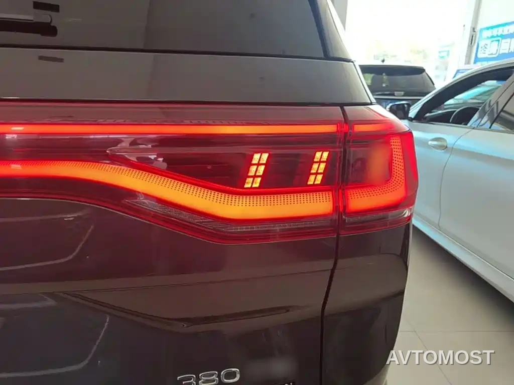 Volkswagen Talagon 2023 Facelift 380TSI 4WD Flagship Victory Edition 6-Seater — фото 4