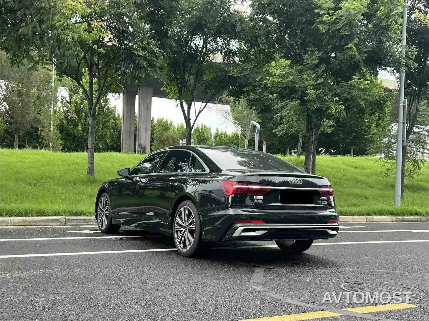 Audi A6L 2024 45 TFSI quattro Premium Dynamic — фото 6