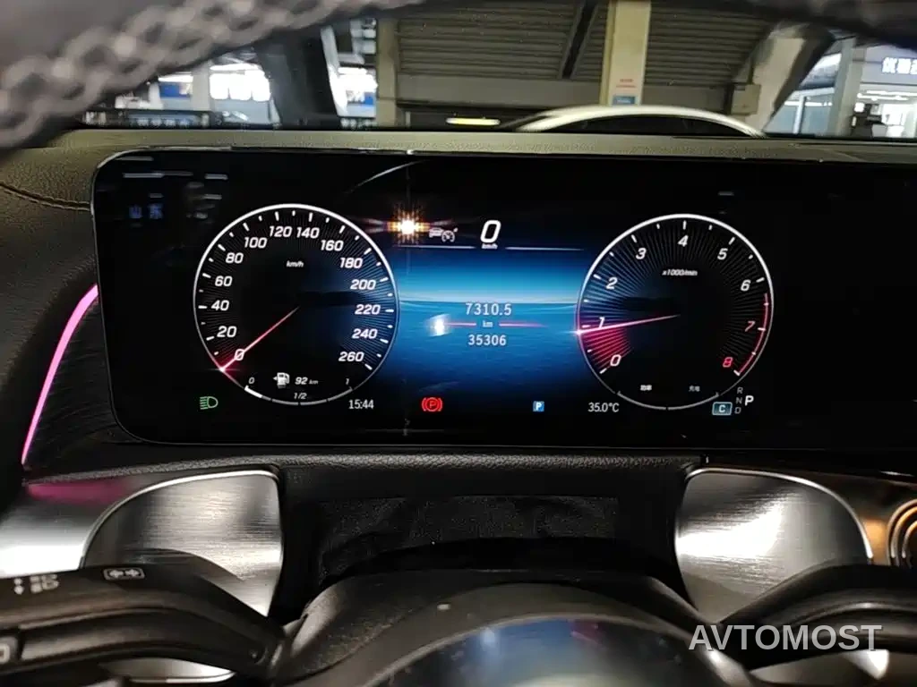 Mercedes-Benz GLB 2024 GLB 220 4MATIC — фото 11