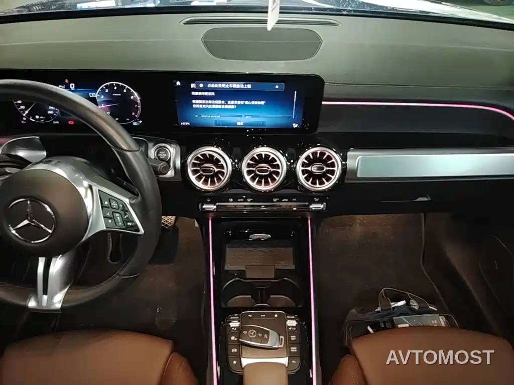 Mercedes-Benz GLB 2024 GLB 220 4MATIC — фото 12