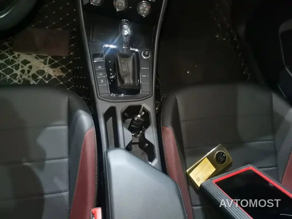 Volkswagen Bora 2021 1.5L Automatic Comfort Smart Edition — фото 14