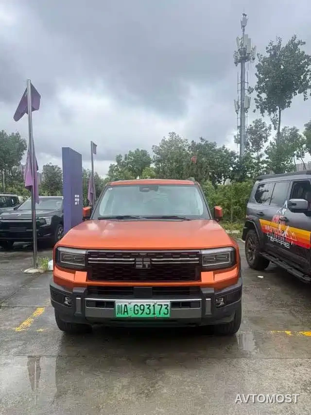 Jetour Zongheng G700 2025 Standard 5-Seater — фото 1