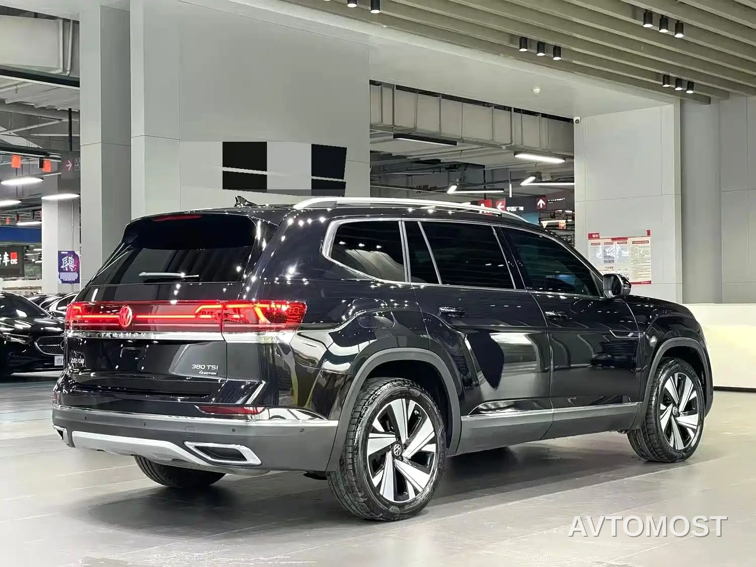 Volkswagen Teramont 2024 380TSI 4WD Dragon Soar Edition — фото 4