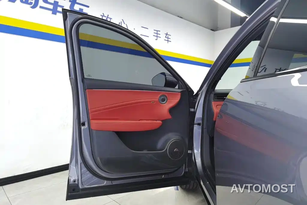 Hongqi HS6 PHEV 2025 High-end Model — фото 6