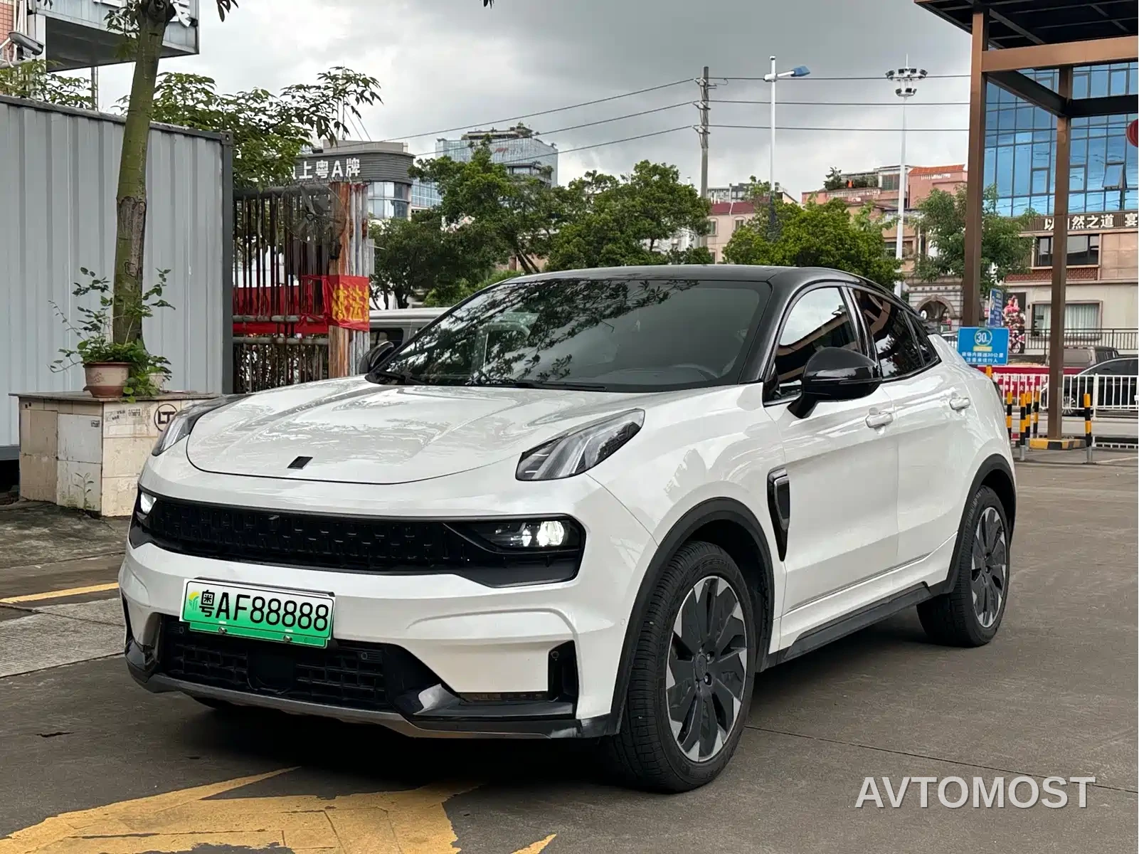 Lynk & Co 05 EM-P 2021 1.5TD PHEV HALO — фото 3