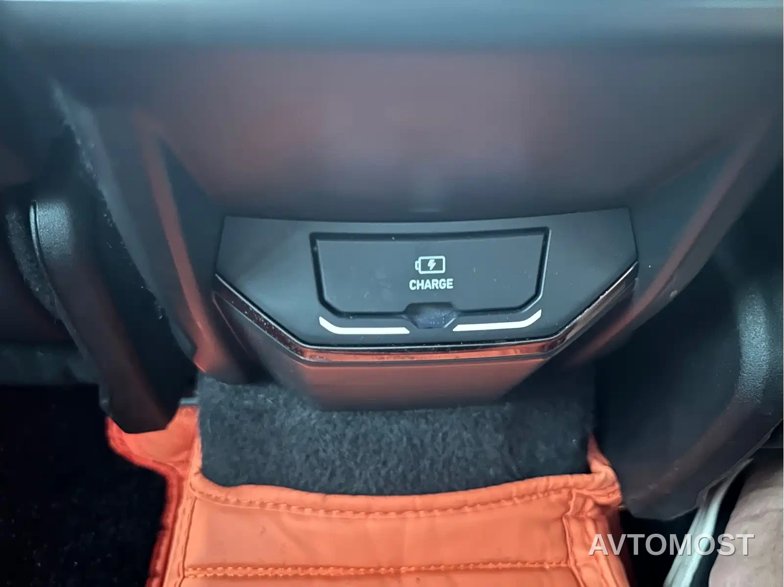 Lynk & Co 05 EM-P 2021 1.5TD PHEV HALO — фото 23