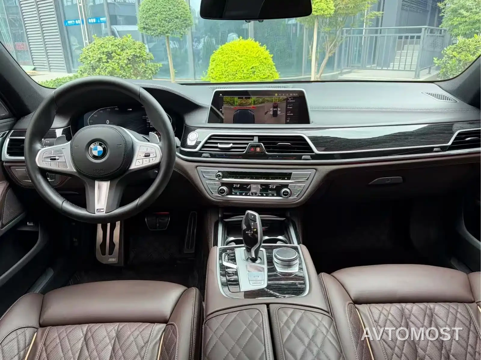 BMW 7 Series 2021 Model 740Li Premium M Sport Package — фото 10