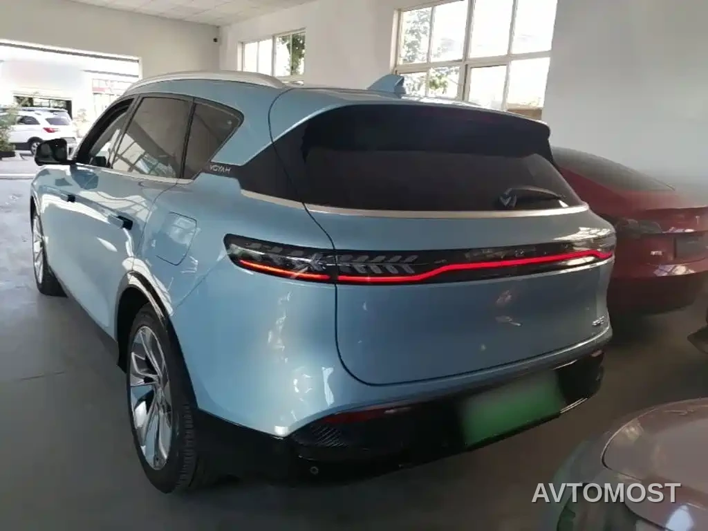 VOYAH FREE 2021 AWD Standard Range Extender Exclusive Luxury Package — фото 5