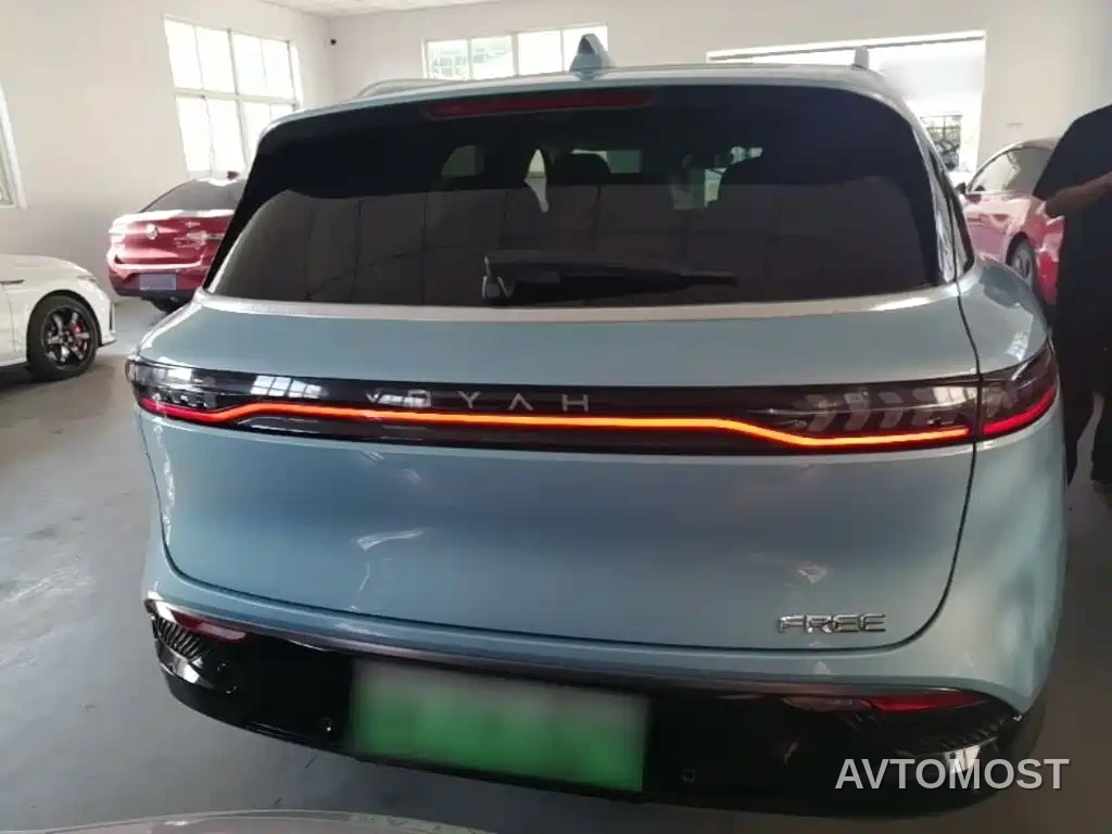 VOYAH FREE 2021 AWD Standard Range Extender Exclusive Luxury Package — фото 6