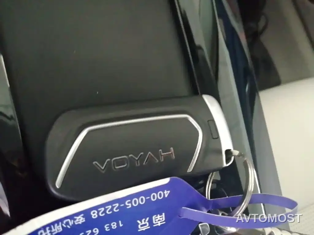 VOYAH FREE 2021 AWD Standard Range Extender Exclusive Luxury Package — фото 9