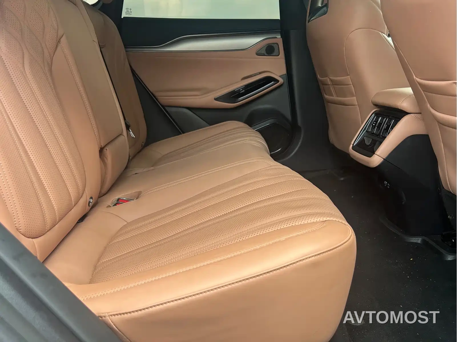 BYD Song L EV 2024 550km Excellence Type — фото 9