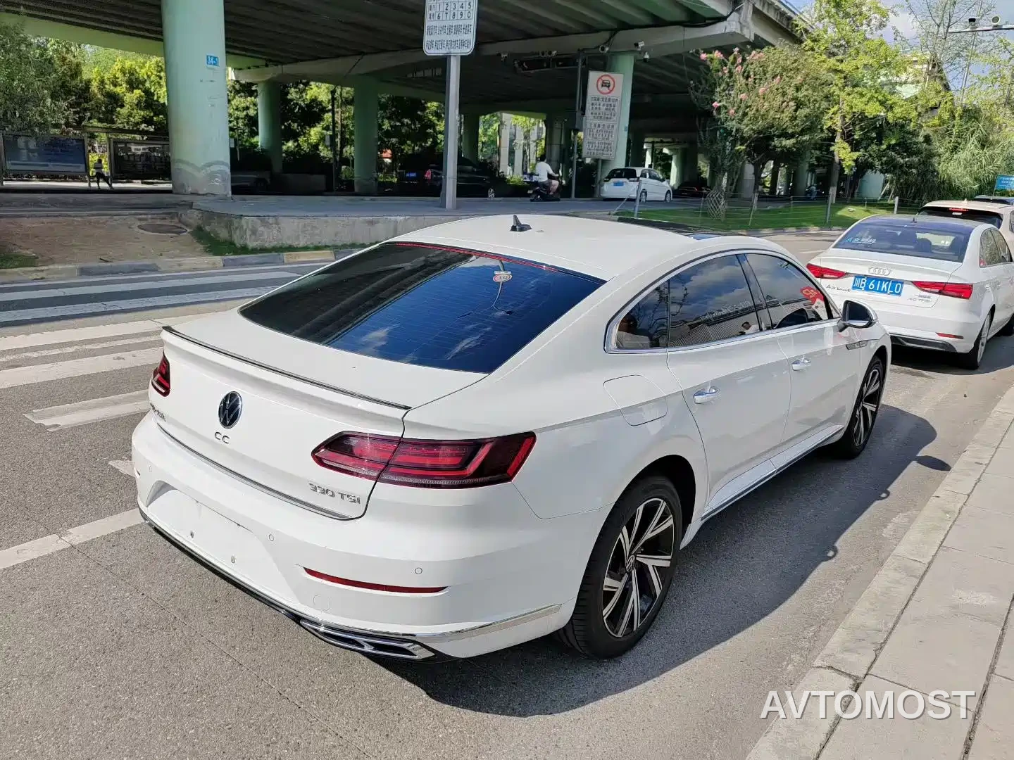 Volkswagen FAW-Volkswagen CC 2023 330TSI Dazzle Edition — фото 3