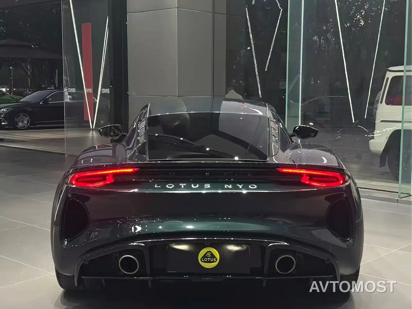 Lotus Cars EMIRA 2021 2.0T DCT First Edition — фото 2