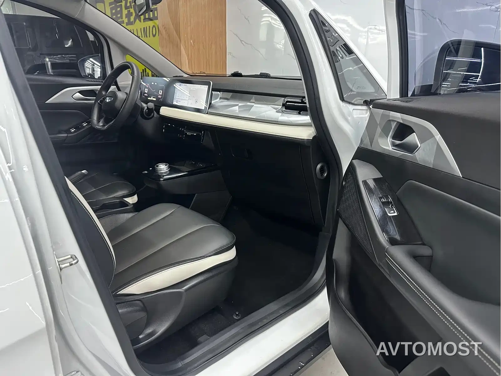 Geely Geometry E Firefly 2022 320KM Well-behaved Tiger 4-seater — фото 7