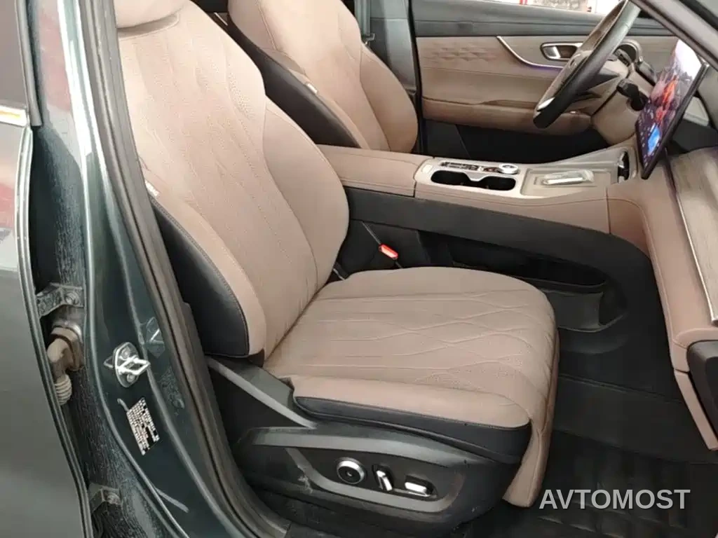Chery Tiggo 8 PLUS 2025 290TGDI DCT Premium 5-seater — фото 22