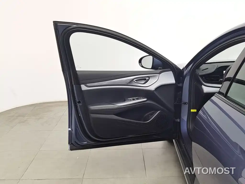 BYD Seal 2024 Glory Edition DM-i 1.5L 121km Elite — фото 7