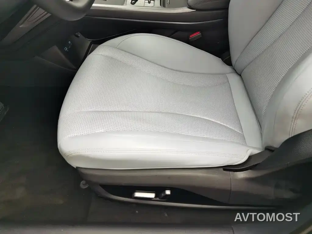 BYD Seal 2024 Glory Edition DM-i 1.5L 121km Elite — фото 19