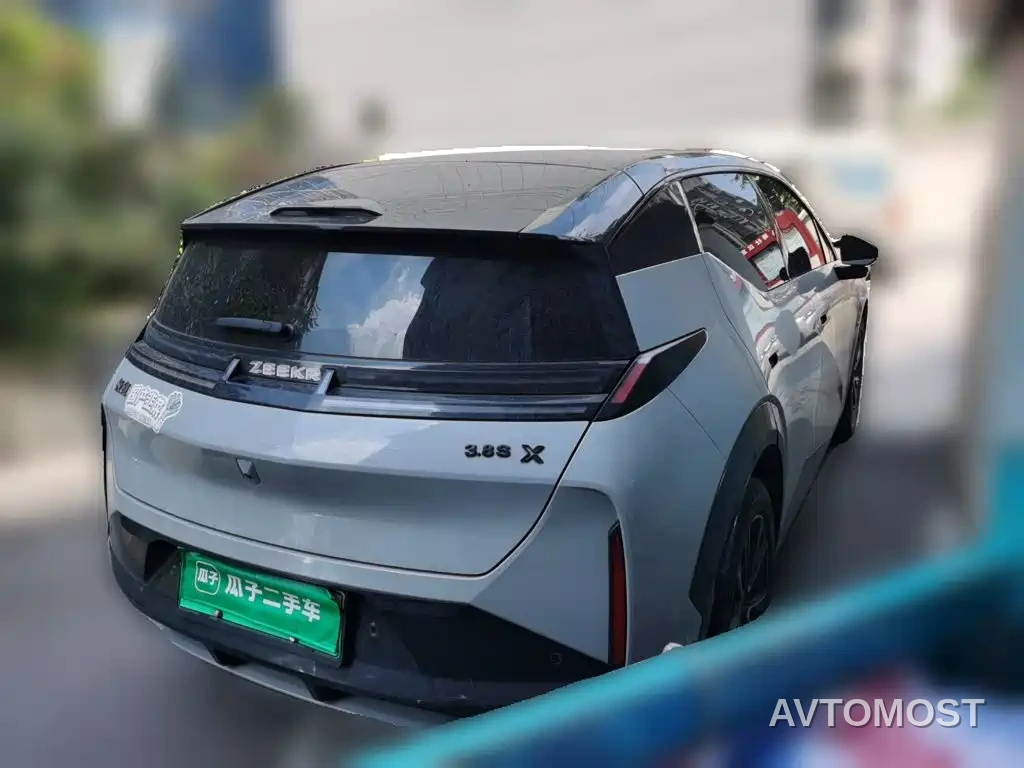 Zeekr X 2023 4WD YOU Edition 5-seater — фото 5