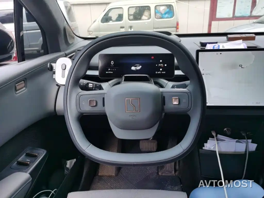 Zeekr X 2023 4WD YOU Edition 5-seater — фото 6