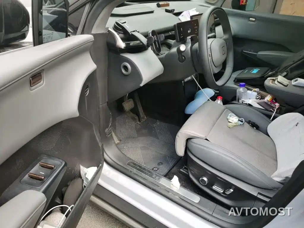 Zeekr X 2023 4WD YOU Edition 5-seater — фото 12