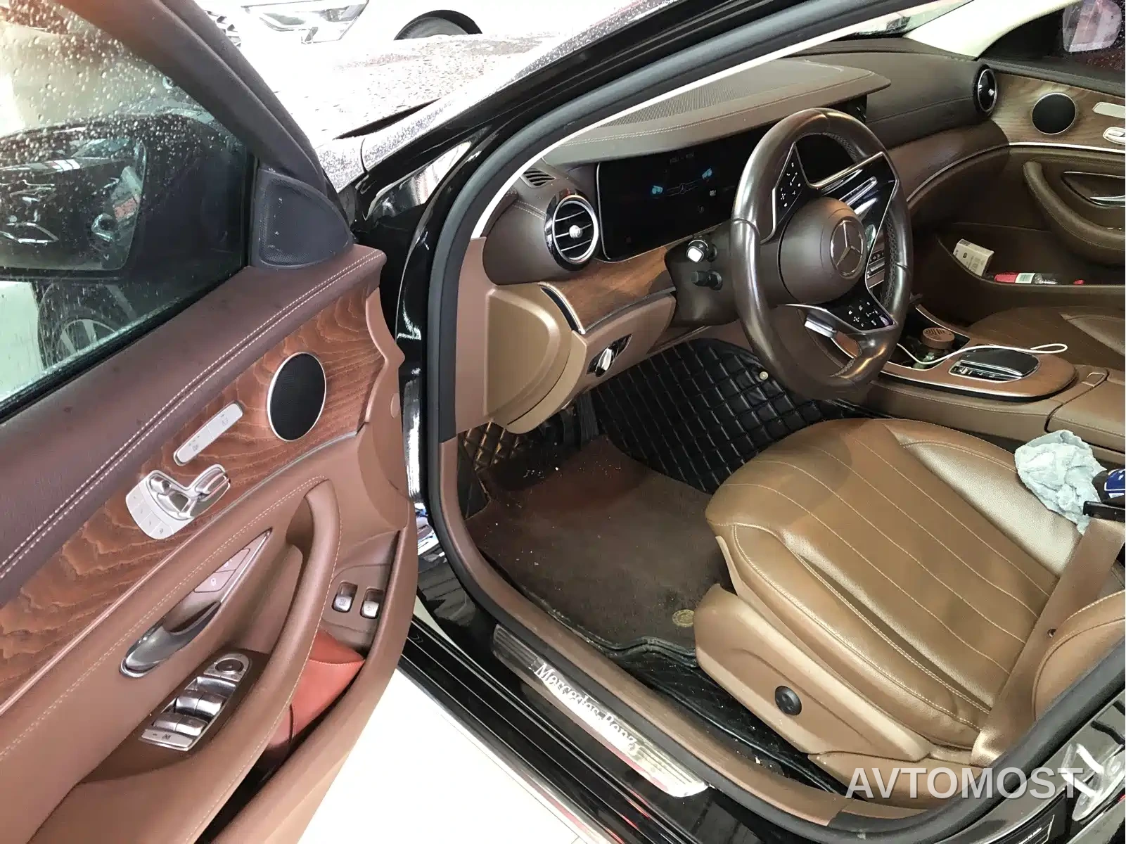 Mercedes-Benz E-Class New Energy 2023 E 350 e L Plug-in Hybrid Sedan — фото 2