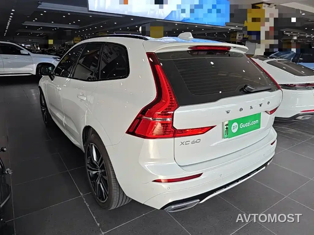 Volvo XC60 Plug-in Hybrid 2021 T8 E-Drive Hybrid Inscription Sport — фото 3