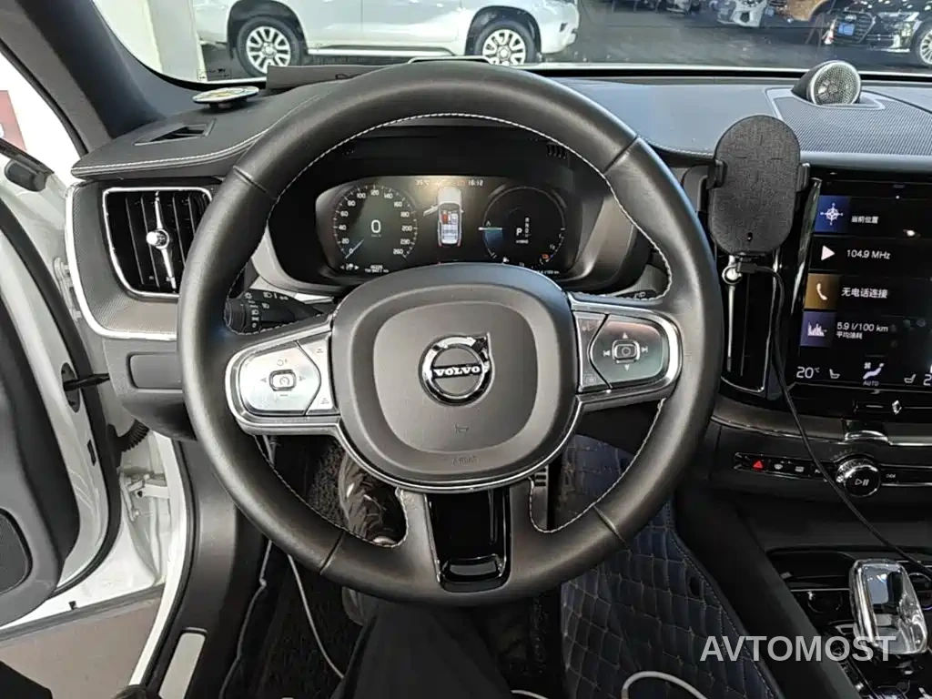 Volvo XC60 Plug-in Hybrid 2021 T8 E-Drive Hybrid Inscription Sport — фото 9