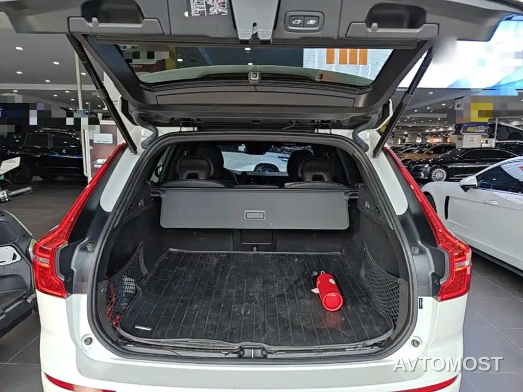Volvo XC60 Plug-in Hybrid 2021 T8 E-Drive Hybrid Inscription Sport — фото 16