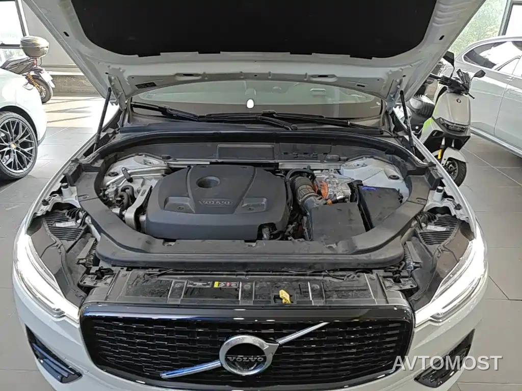 Volvo XC60 Plug-in Hybrid 2021 T8 E-Drive Hybrid Inscription Sport — фото 17