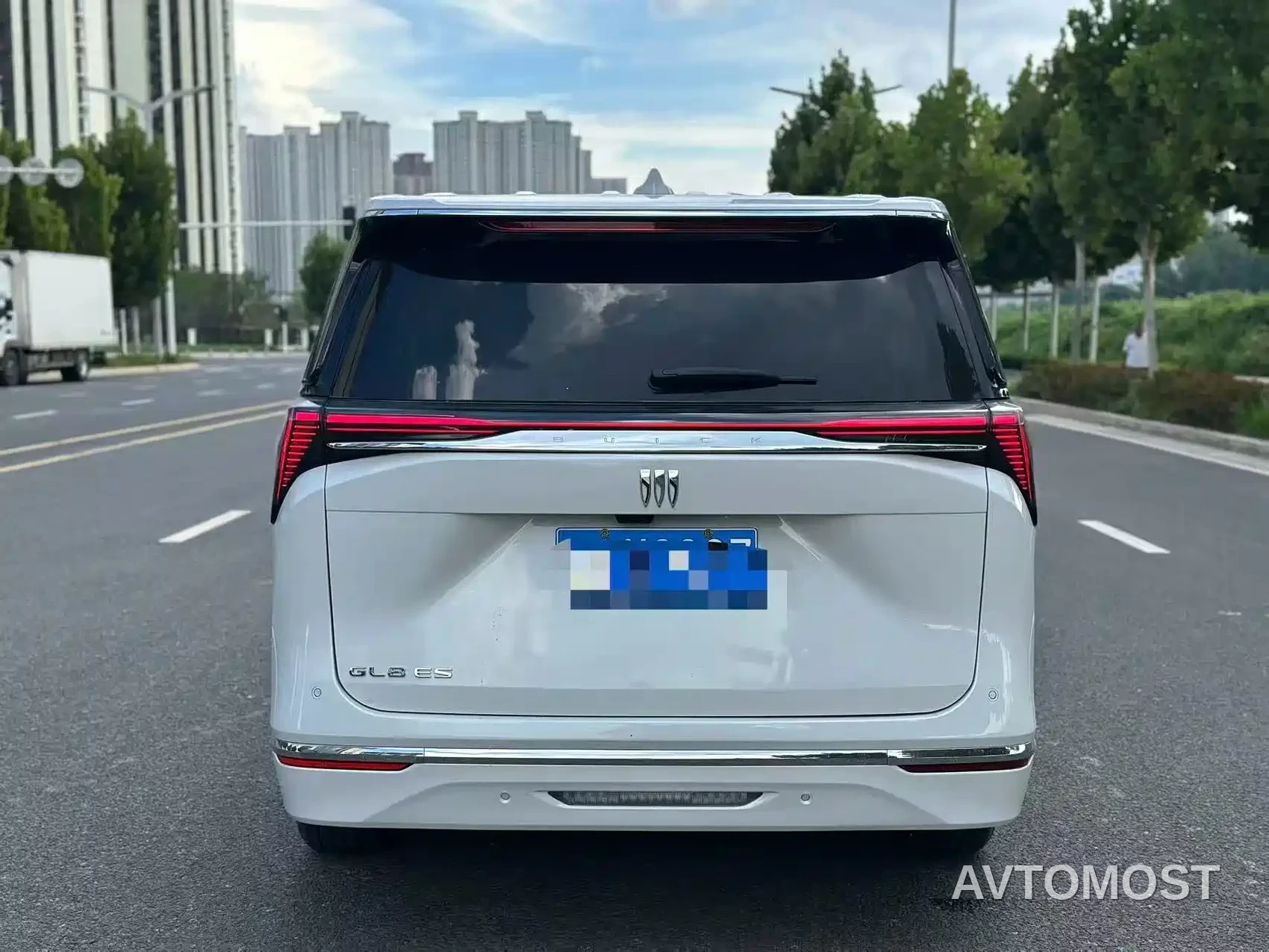 Buick GL8 2025 Land Honor Premium Edition — фото 8