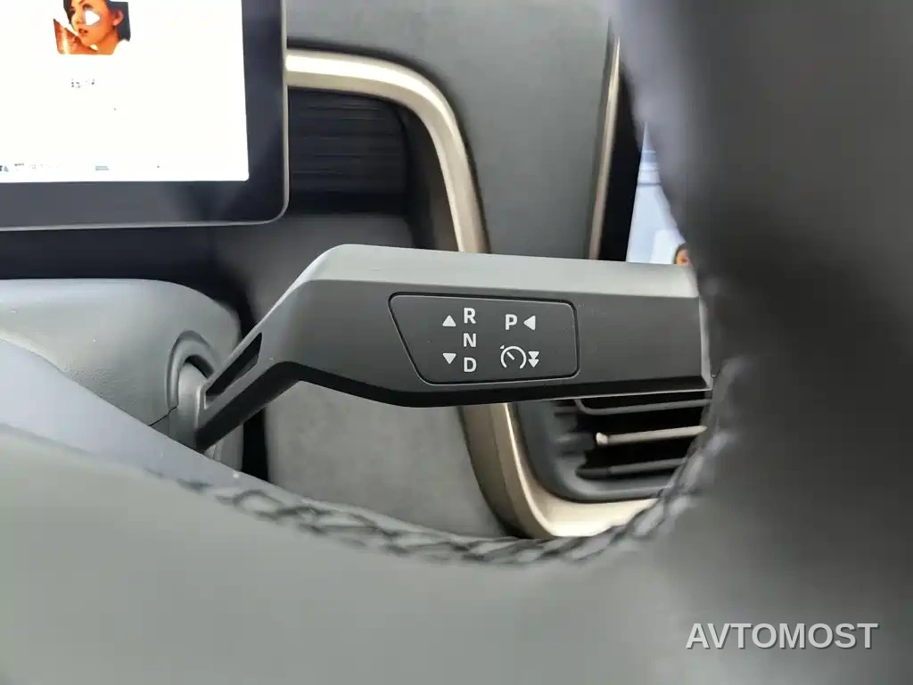 Dongfeng Yipai eπ008 2024 210Max Range Extender 6-Seater — фото 12