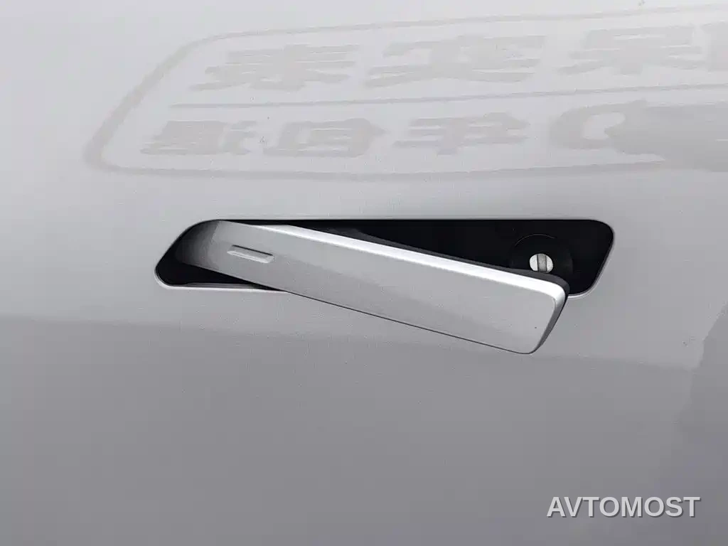 Dongfeng Yipai eπ008 2024 210Max Range Extender 6-Seater — фото 16