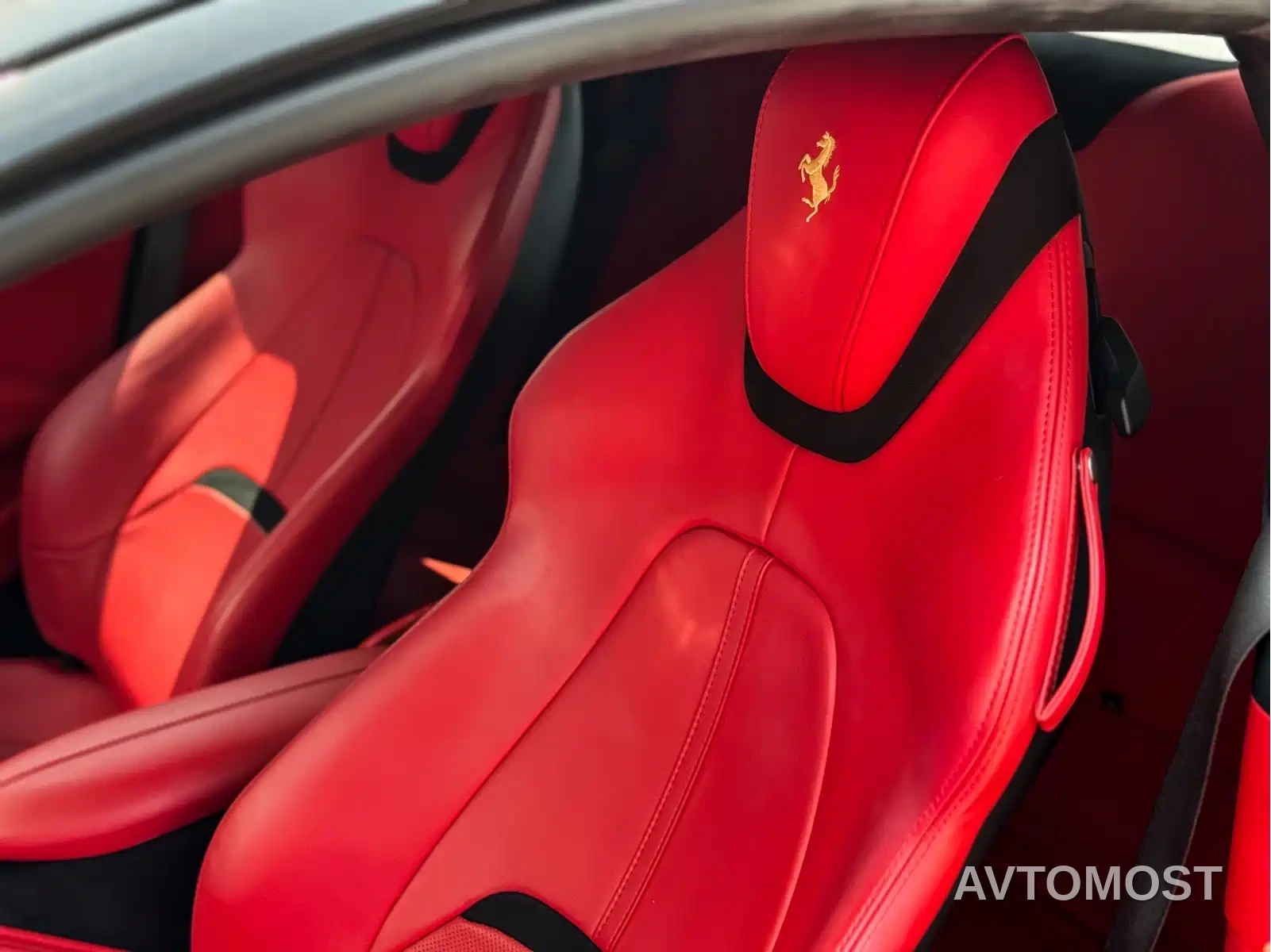 Ferrari Roma 2020 3.9T V8 — фото 14