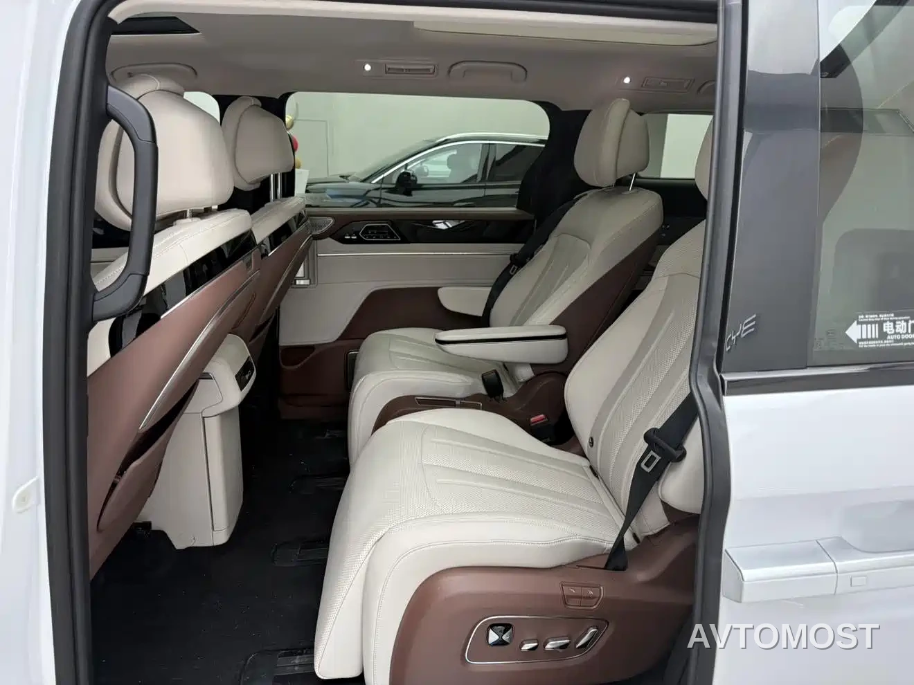 BYD Xia 2025 DM-i 1.5T 100km Surpass Edition — фото 8