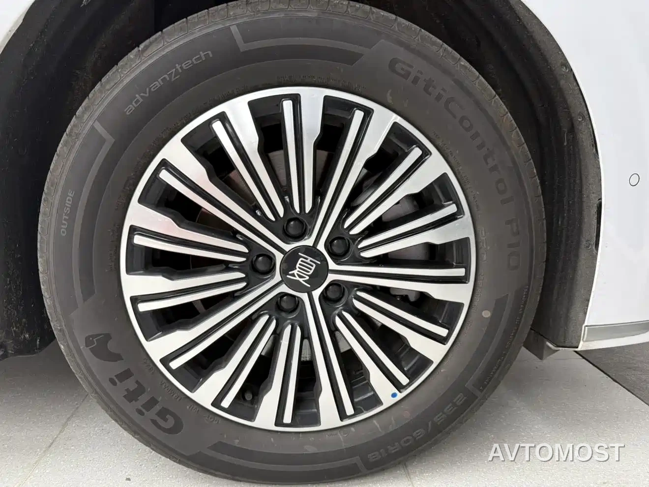 BYD Xia 2025 DM-i 1.5T 100km Surpass Edition — фото 16