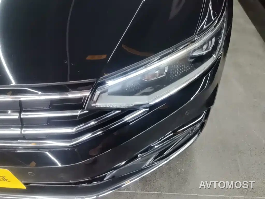 Volkswagen Magotan GTE Plug-in Hybrid 2020 GTE Luxury — фото 23